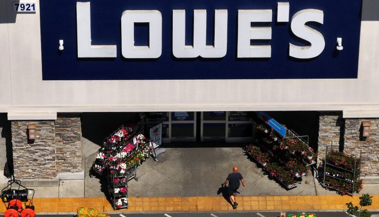 Lowe's (LOW) Q3 2025 earnings