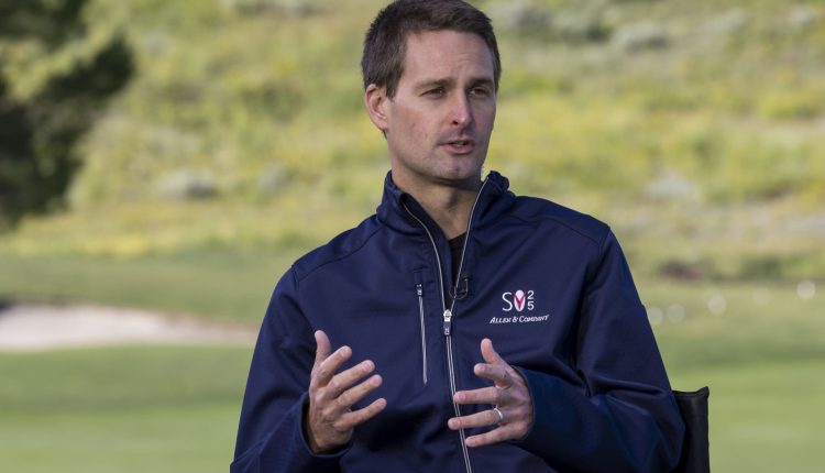 Snap shares rocket 25% on strong forecast, $400 million Perplexity deal