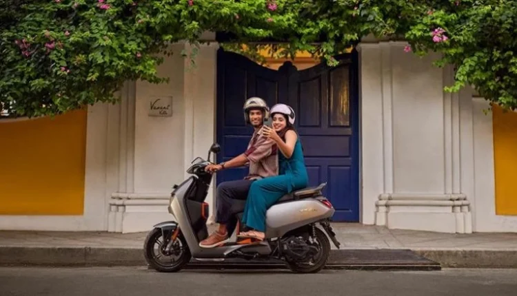 Vida VX2 Go Now Launched With 3.4 kWh Battery; Check Price, Key Specifications and Features of New Electric Scooter