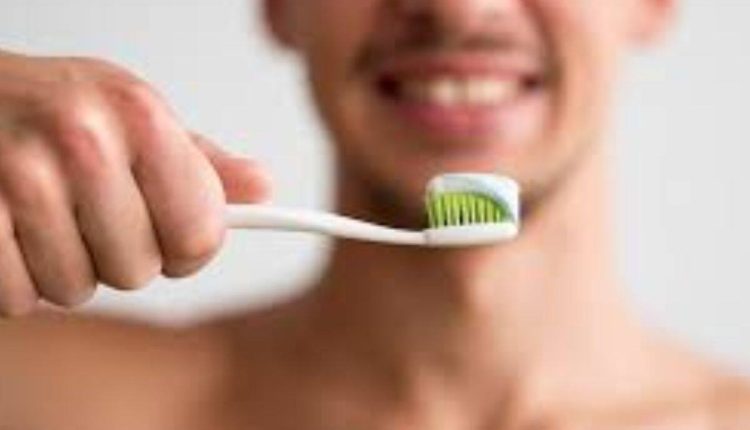 Why Winter Triggers Hair Fall And Dandruff— And What Actually Helps? | Beauty/Fashion News